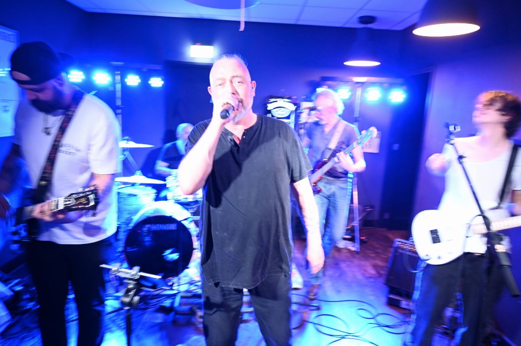 ../Images/10 jaar Ro's Barbershop 333.jpg